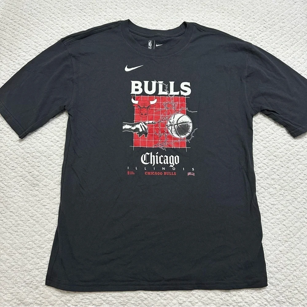 Nike Chicago Bulls Courtside NBA Max90 Short Sleeve Tee Youth Size XL
